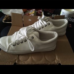 Rocket dog white sneakers